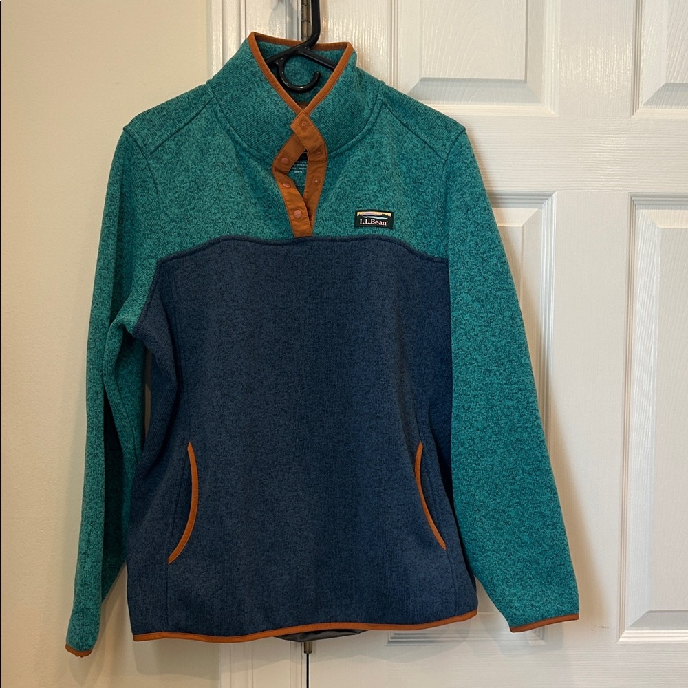 Vintage L.L. Bean Women’s Teal and Navy casual Sweater Sweatshirt
